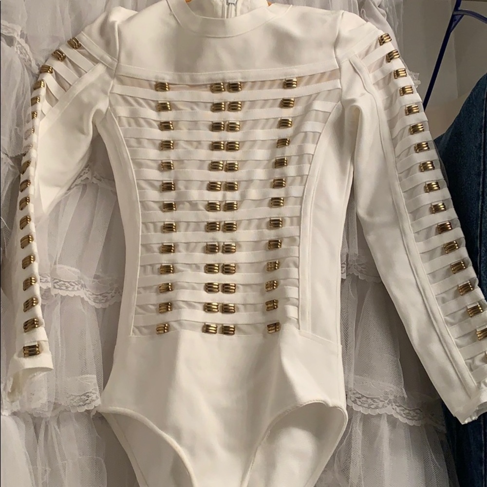 Gorgeous detailed body suit shirt